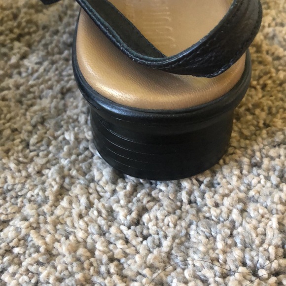 Munro American sandals - Picture 6 of 9